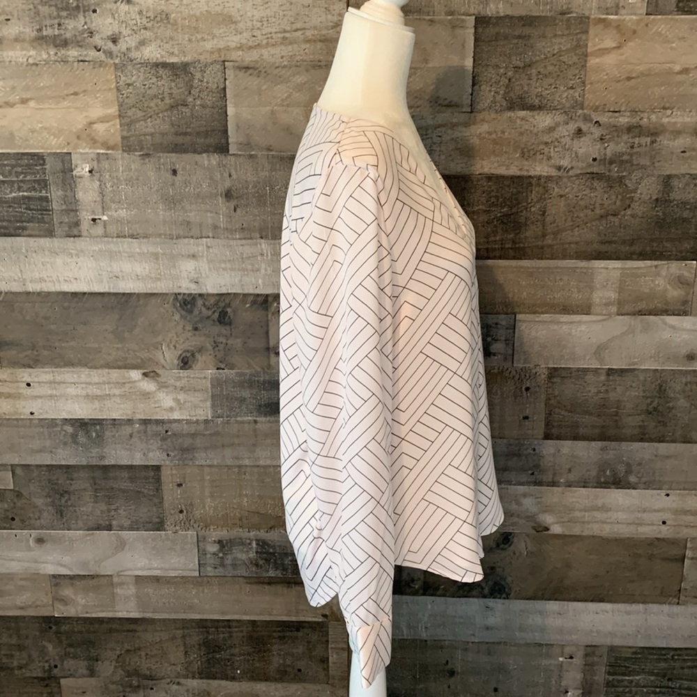 Ann Taylor Long Sleeve Top Size M - Picture 3 of 16